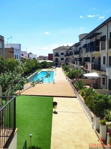 PISCINA-ZONA COMUNITARIA (I)